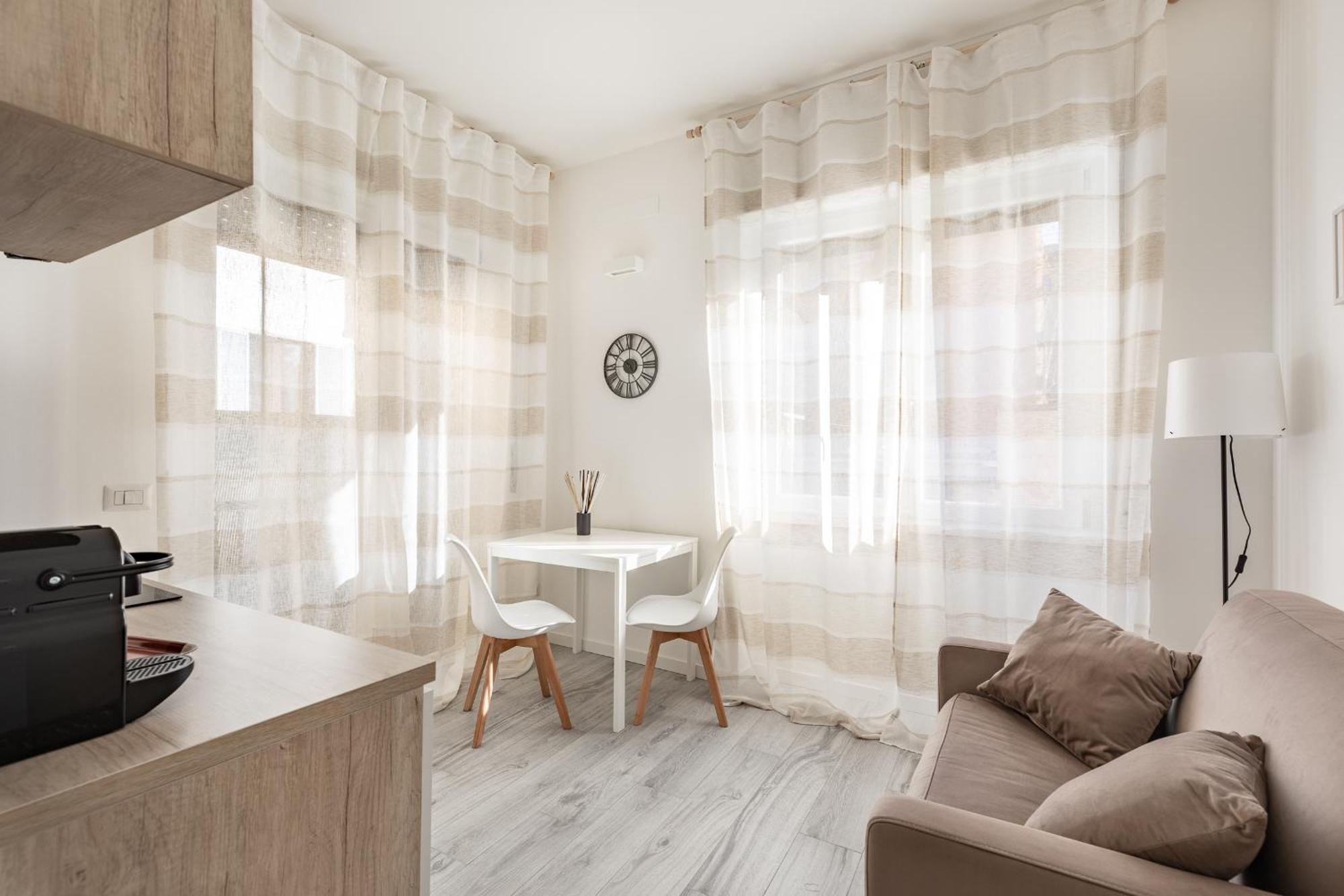 Pieno Centro Di Milano Per Gruppi, Famiglie E Viaggi Di Lavoro Apartment Екстериор снимка